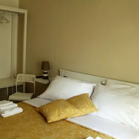 B&B Le Porte Di 나폴리